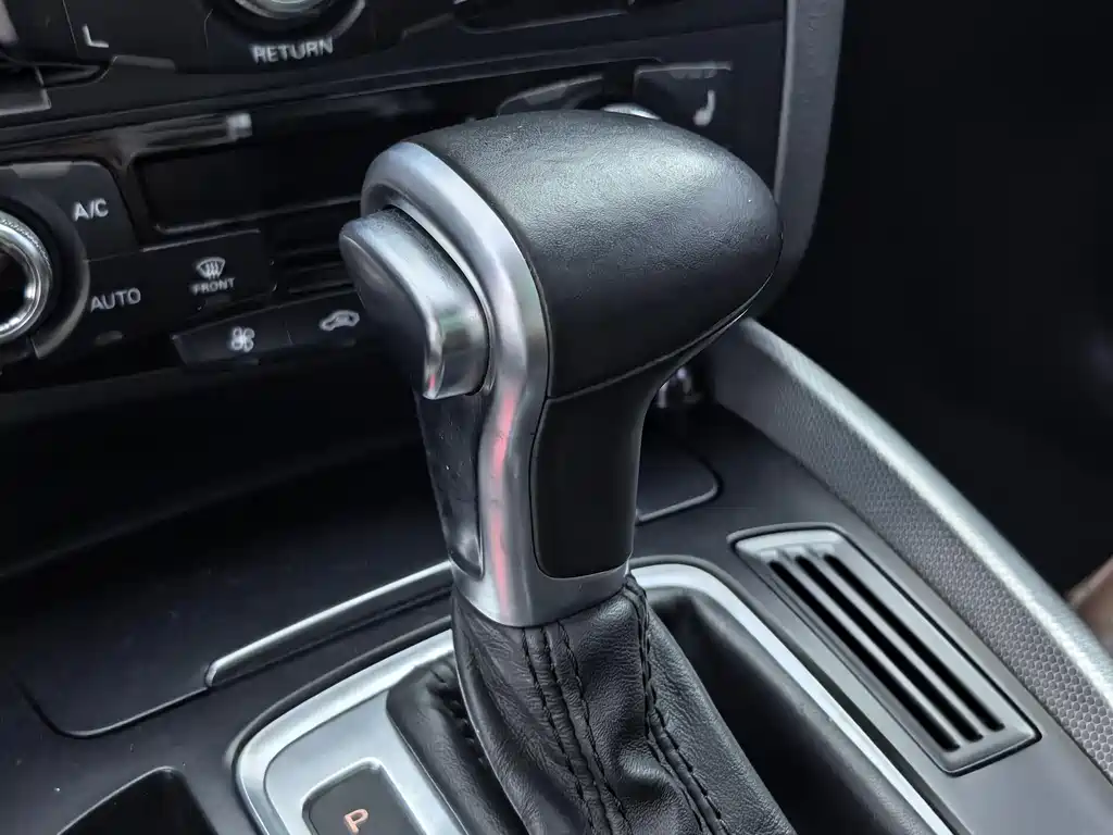 Audi Q5 2015 — фото 19