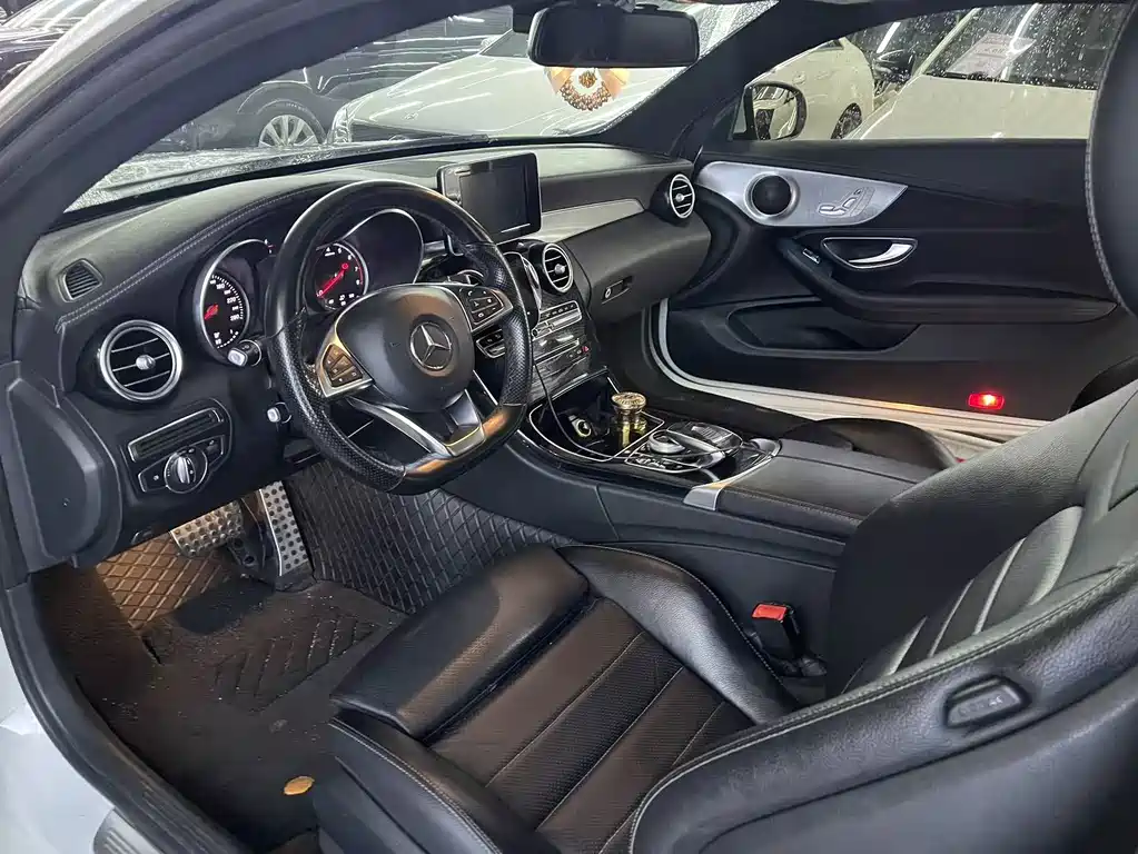 Mercedes-Benz C-Class 2018 — фото 9