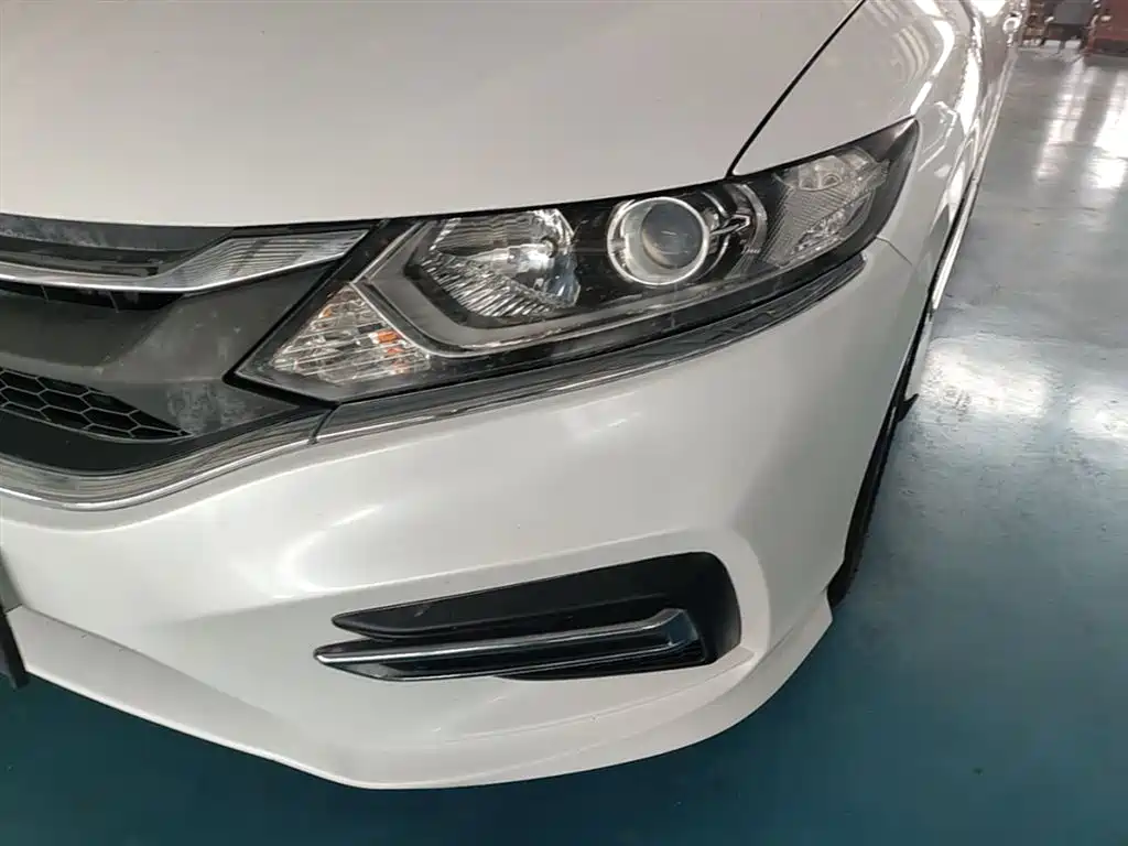 Honda Jade 2017 — фото 24
