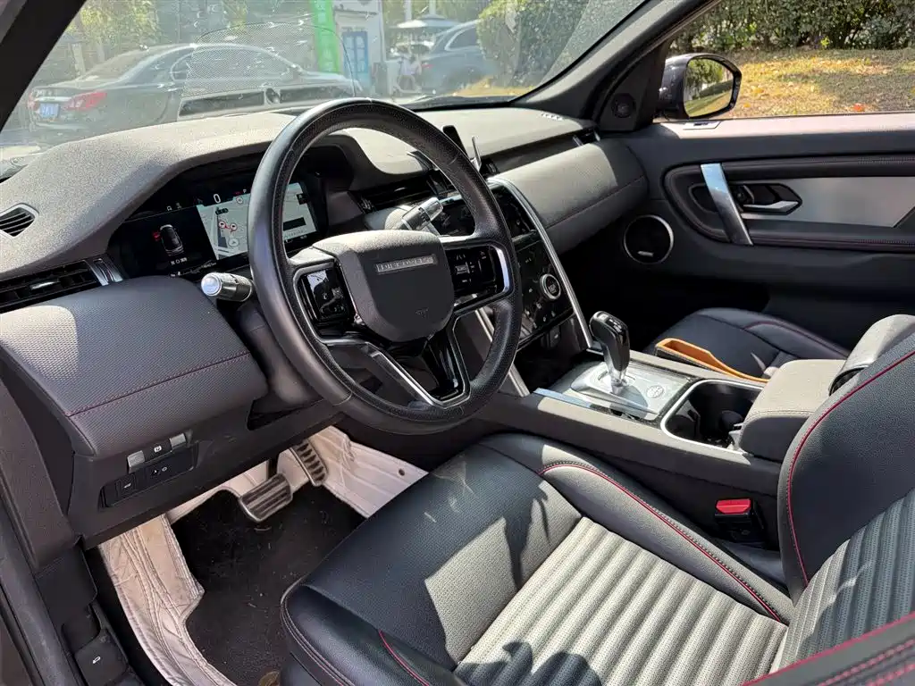 Land Rover Discovery Sport 2023 — фото 7
