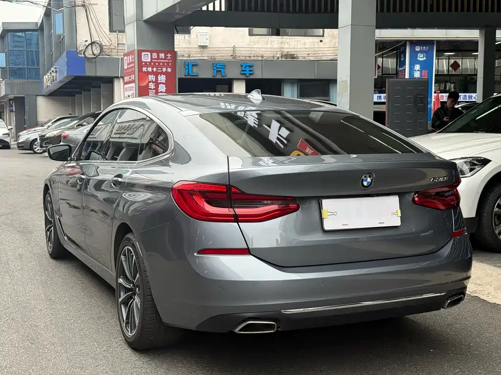 BMW 6 Series GT 2021 — фото 28