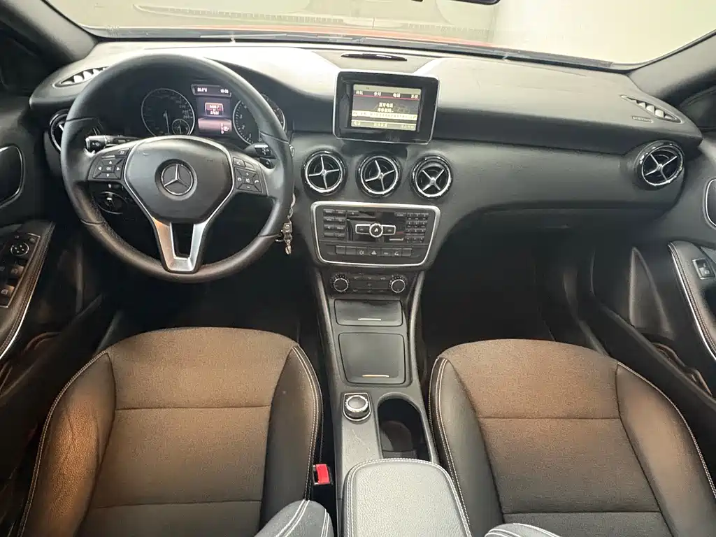 Mercedes-Benz A-Class 2013 — фото 13