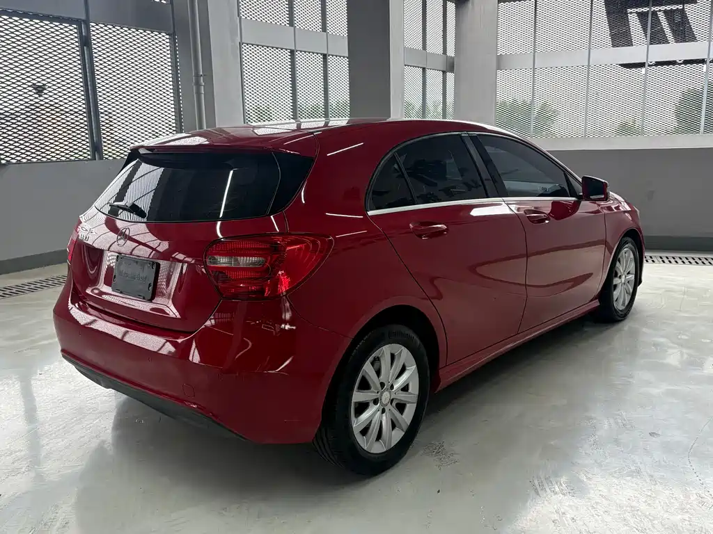 Mercedes-Benz A-Class 2013 — фото 15