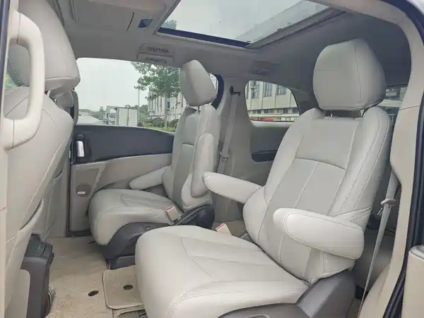 Buick GL8 2013
