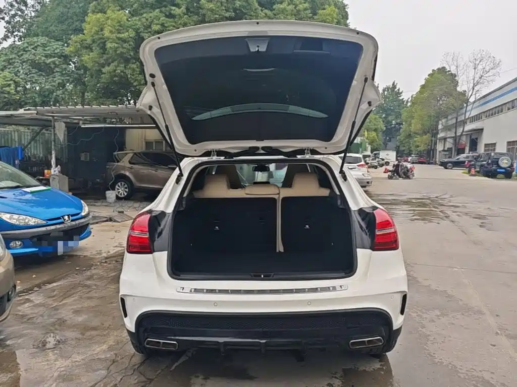 Mercedes-Benz GLA 2017 — фото 19