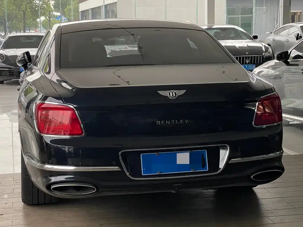 Bentley Flying Spur 2020 — фото 8