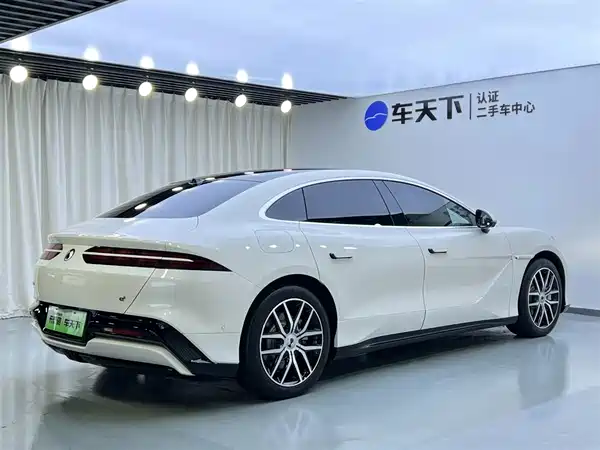 Denza Z9 2024