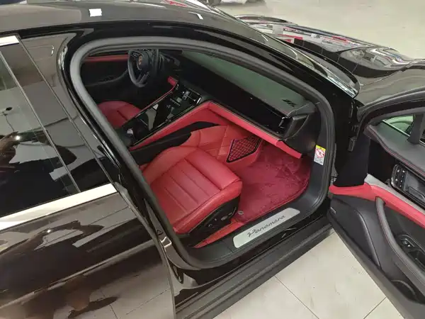 Porsche Panamera 2024