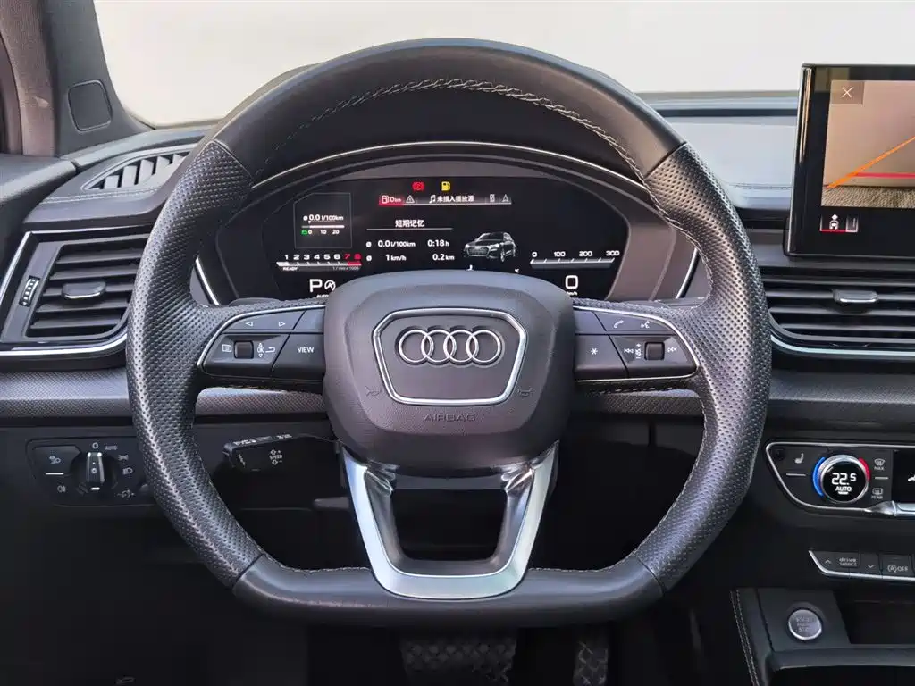 Audi Q5L Sportback 2023 — фото 17