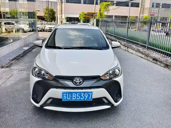 Toyota Yaris L 2022