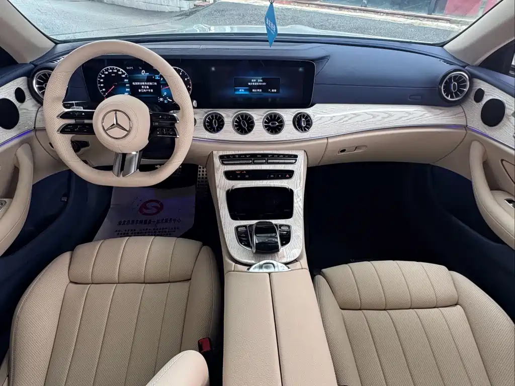 Mercedes-Benz E-Class 2022 — фото 3