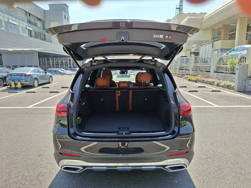 Mercedes-Benz GLC 2025 — фото 17