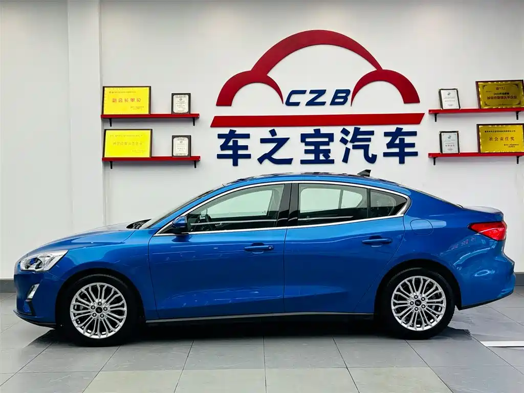 Ford Focus 2019 — фото 4