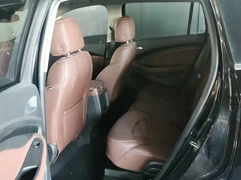 Buick Envision Plus 2018 — фото 9