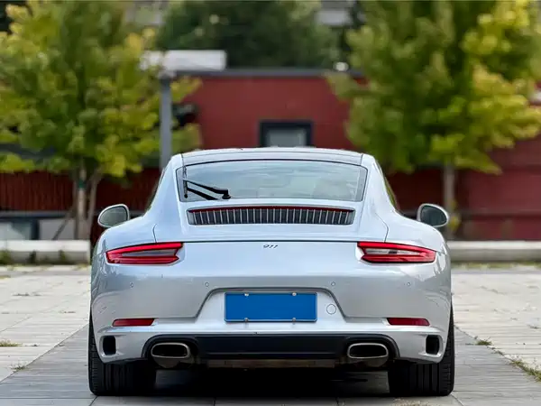 Porsche 911 2016