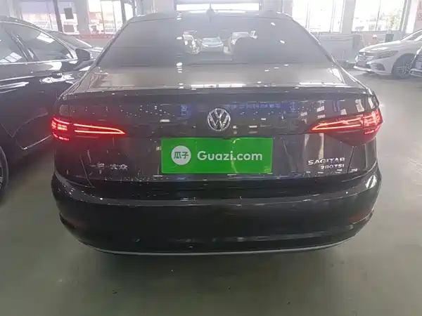 Volkswagen Sagitar 2021
