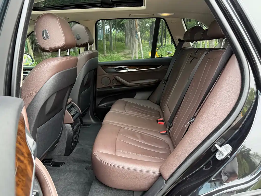 BMW X5 2015 — фото 21