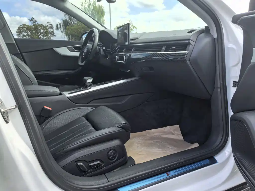 Audi A4L 2022