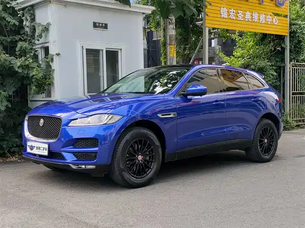 Jaguar F-PACE 2018