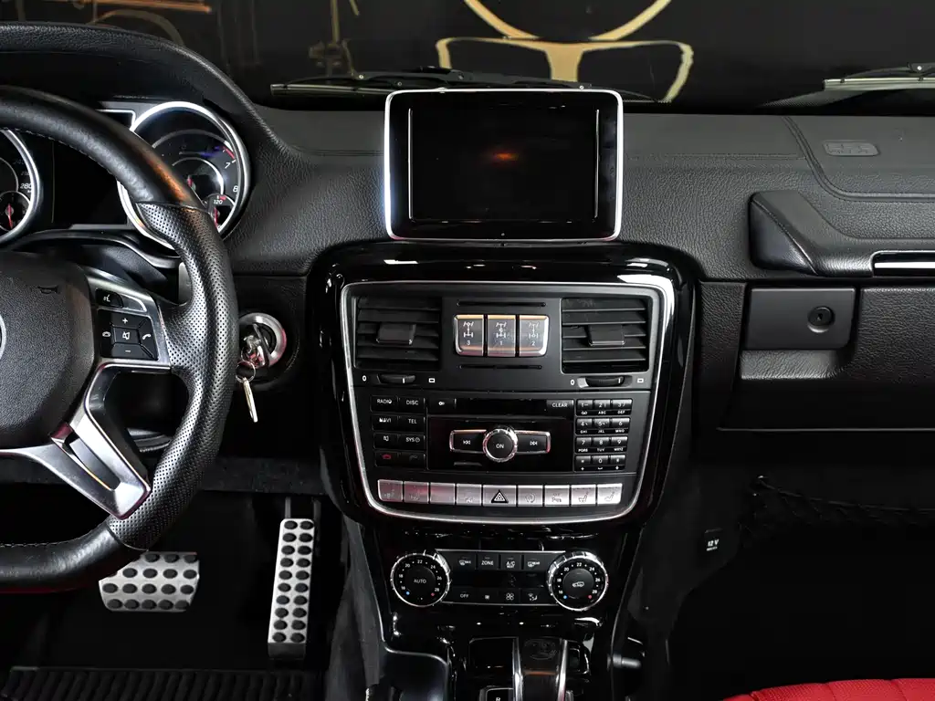 Mercedes-Benz G-Class AMG 2016 — фото 19