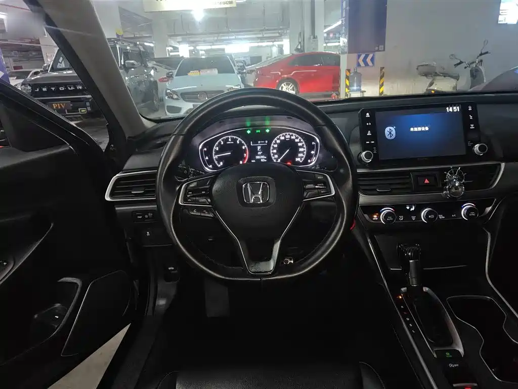 Honda Accord 2019 — фото 11