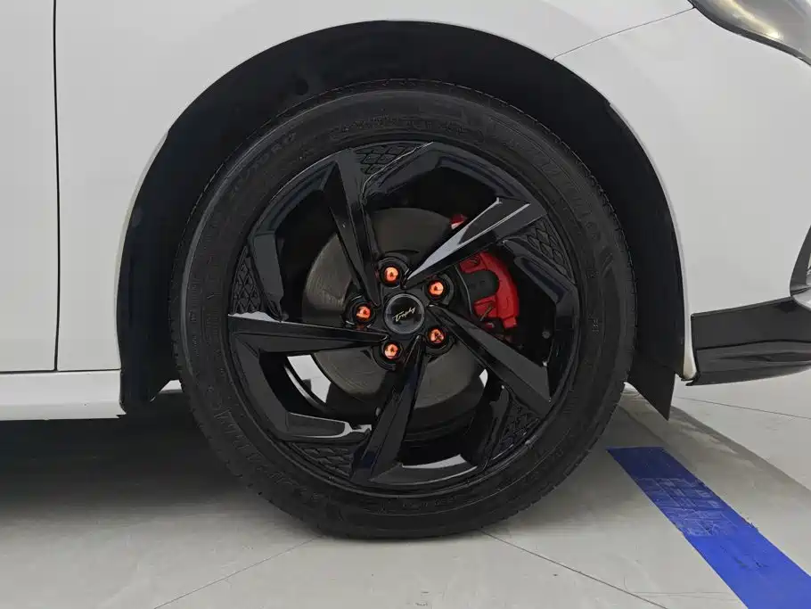 MG MG5 2021