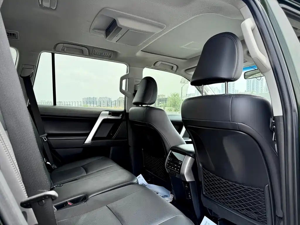 Toyota Prado 2019 — фото 15