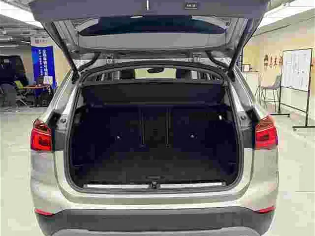 BMW X1 2019 — фото 11