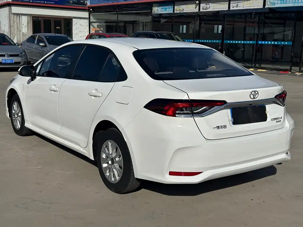 Toyota Corolla 2024 — фото 10