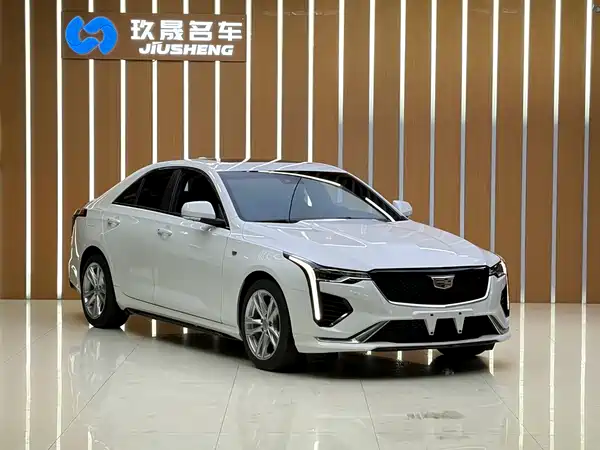 Cadillac CT4 2022