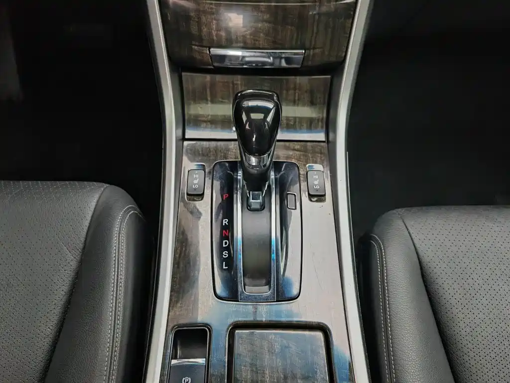 Honda Accord 2014 — фото 13