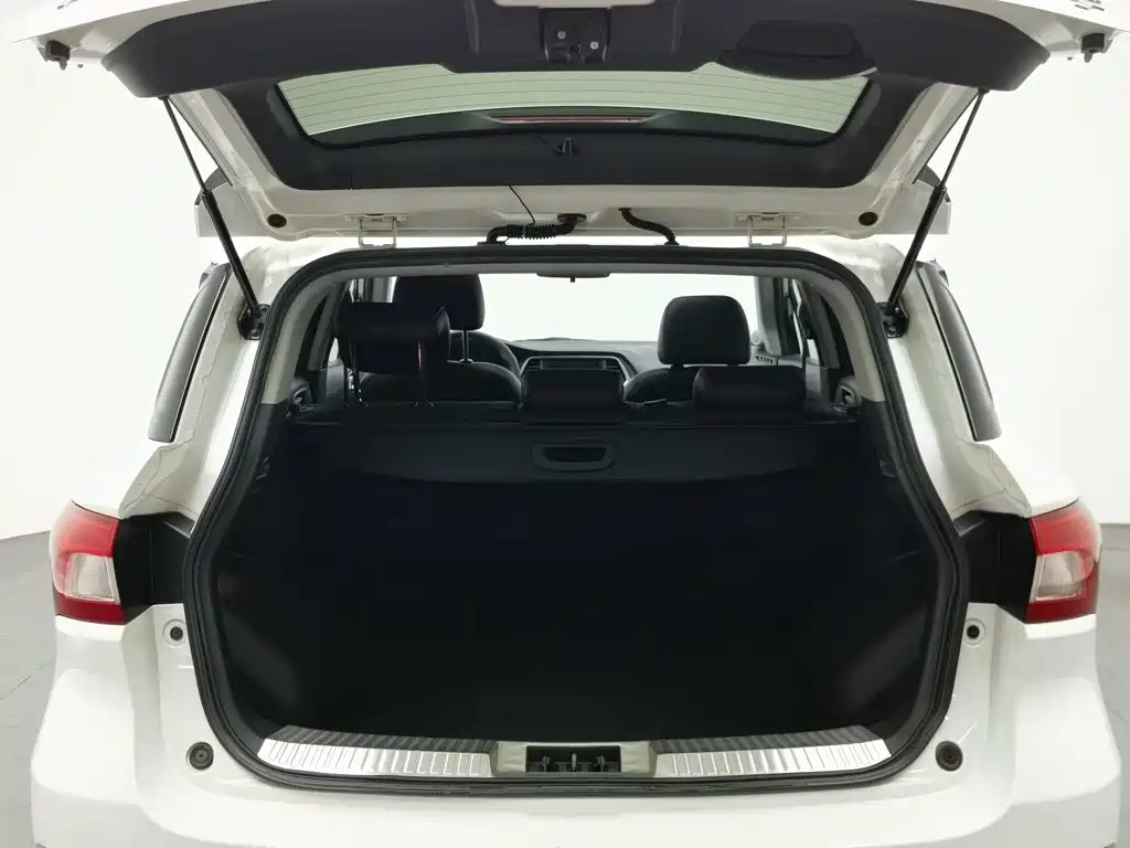 GAC Trumpchi GS4 2016 — фото 16