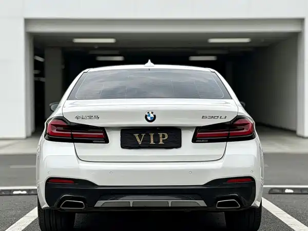 BMW 5 Series 2022