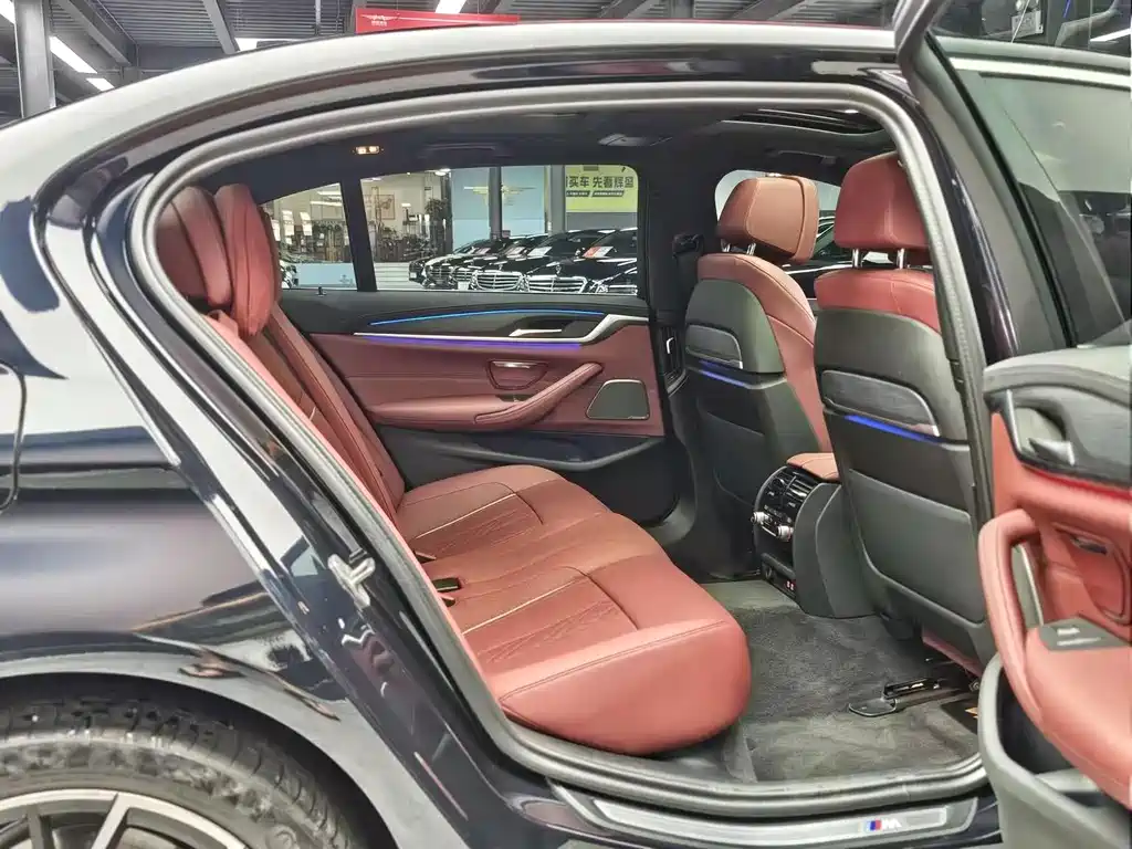 BMW 5 Series 2023