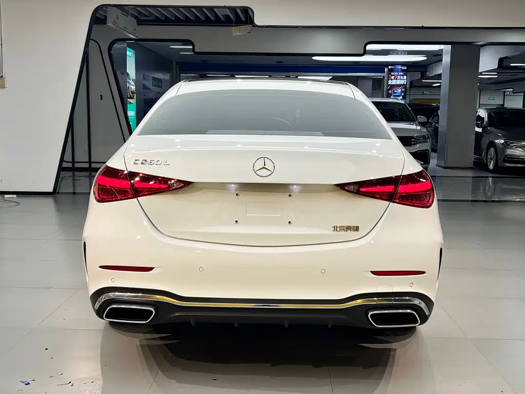 Mercedes-Benz C-Class 2023 — фото 15