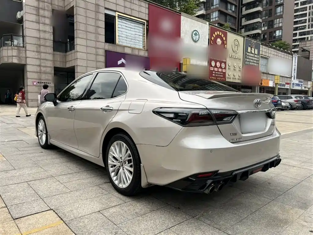 Toyota Camry 2021 — фото 23
