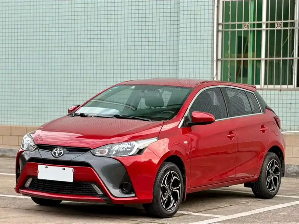 Toyota Yaris L 2019 — фото 1