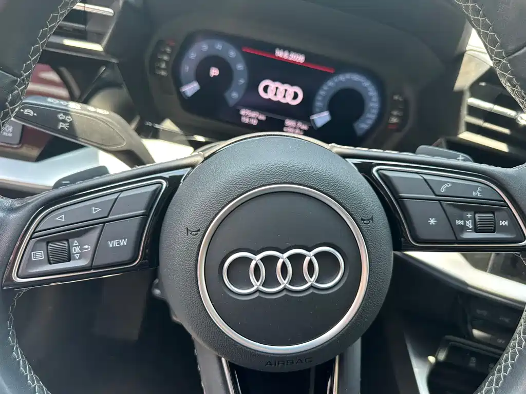 Audi A3 2024 — фото 13