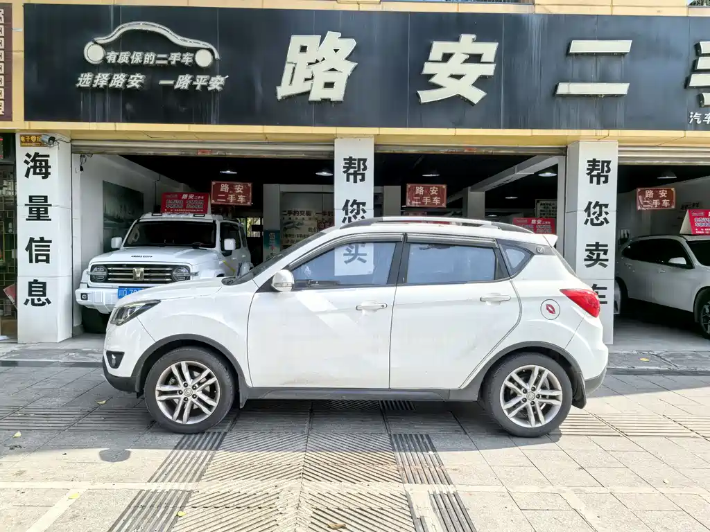 Changan CS35 2018 — фото 8
