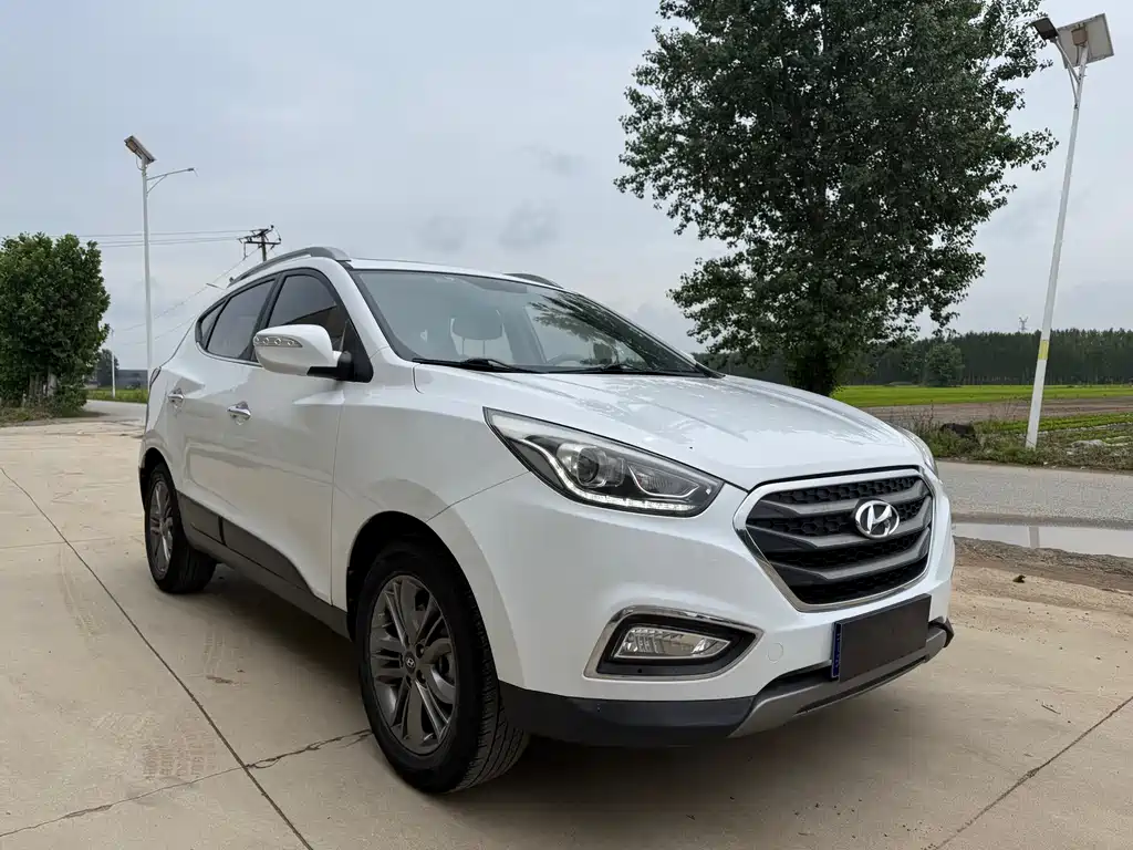 Hyundai ix35 2015 — фото 3