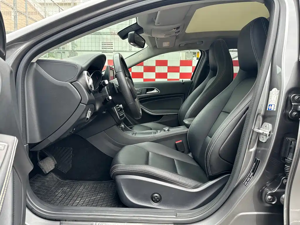 Mercedes-Benz GLA 2015 — фото 10