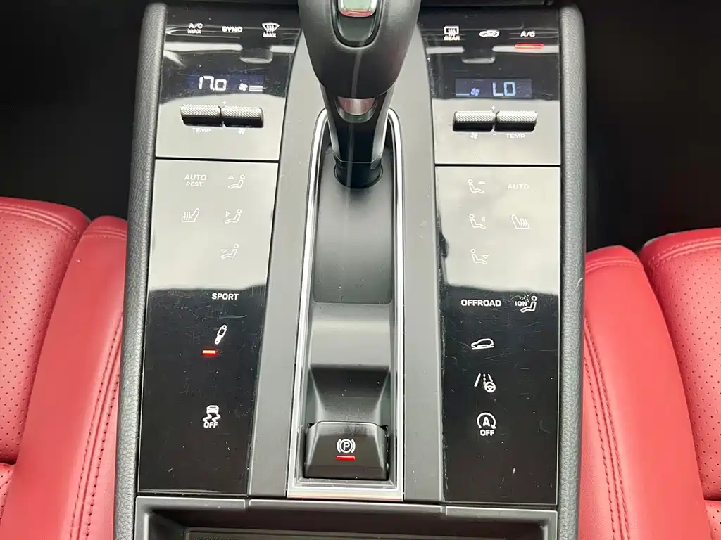 Porsche Macan 2023 — фото 20