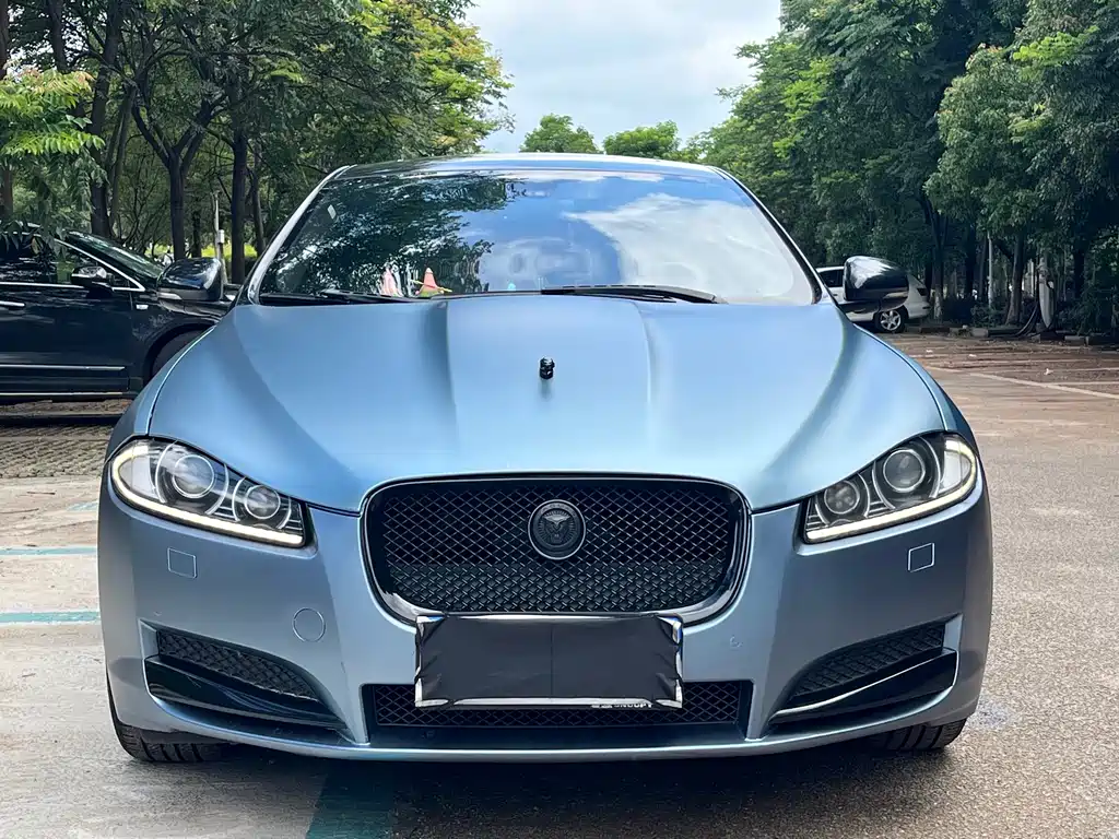 Jaguar XF 2016 — фото 2