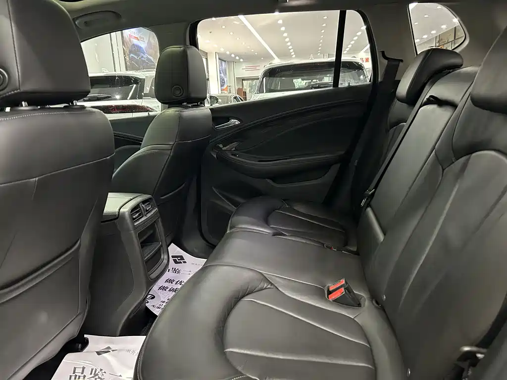 Buick Envision Plus 2019 — фото 10