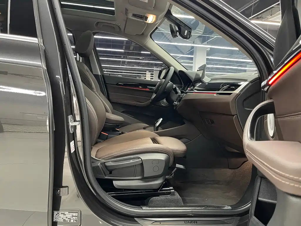 BMW X1 2022 — фото 12