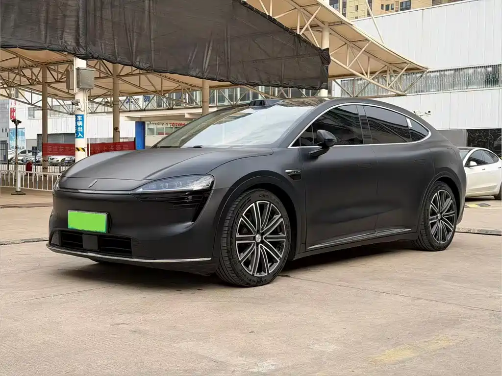 Luxeed Zhijie R7 2025