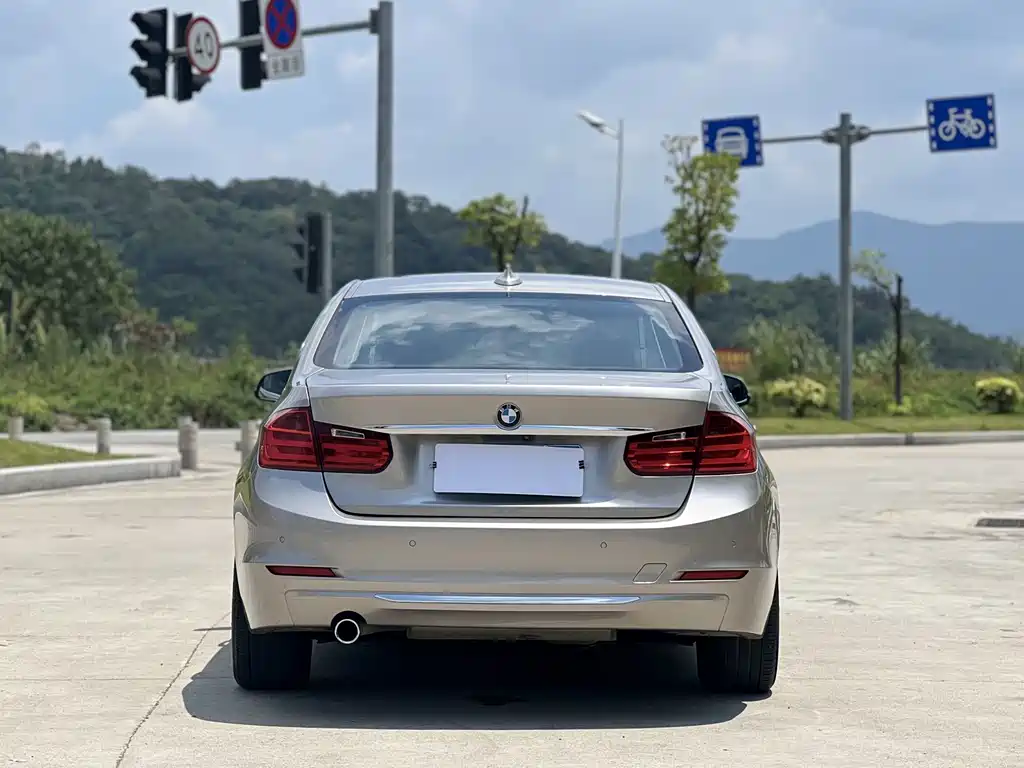 BMW 3 Series 2015