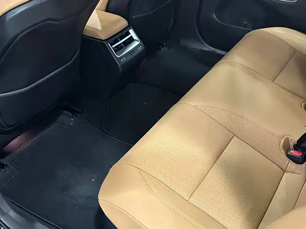 Lexus ES 2026