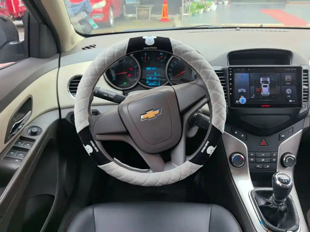 Chevrolet Cruze 2015 — фото 11