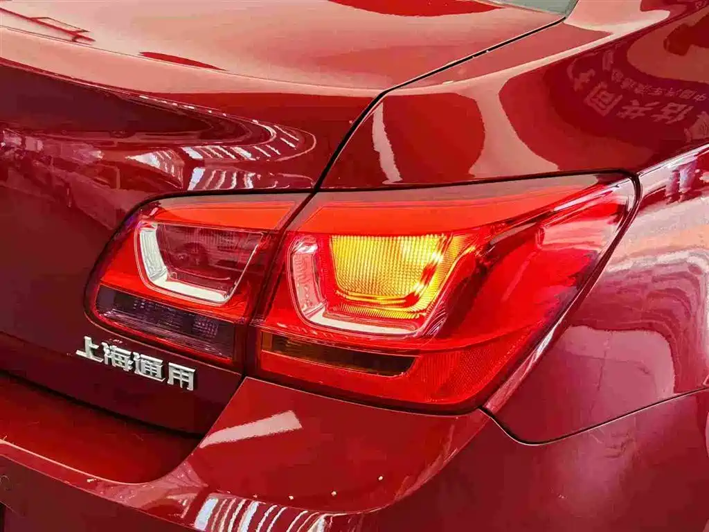 Chevrolet Cruze 2015 — фото 12